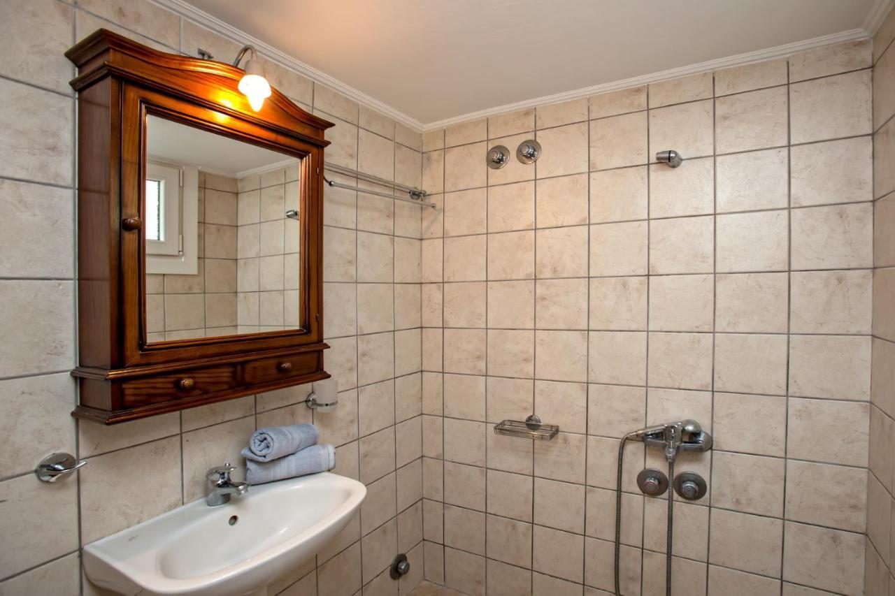 فيلا Skaládhosفي Christie S House المظهر الخارجي الصورة
